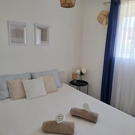 Cozy Bedroom Perfect For Couple Sannat