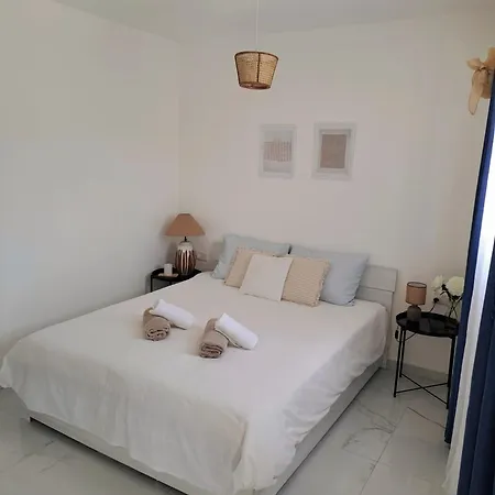 Cozy Bedroom Perfect For Couple * Sannat